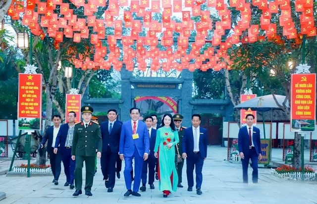 Ngày hội non sông rộn ràng khắp mọi miền tỉnh Nghệ An - Ảnh 2