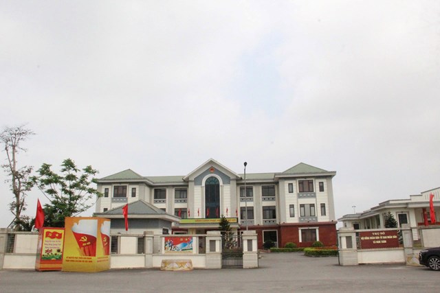 Trung t&acirc;m h&agrave;nh ch&iacute;nh x&atilde; Nghi Xu&acirc;n