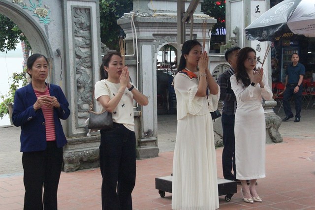 Dấu ấn văn hóa tâm linh từ lễ giỗ Thánh Mẫu Liễu Hạnh tại Đền Chợ Củi - Ảnh 7