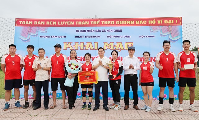 Dấu ấn văn hóa tâm linh từ lễ giỗ Thánh Mẫu Liễu Hạnh tại Đền Chợ Củi - Ảnh 9