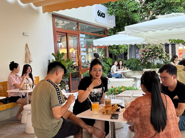 Café Dory – Góc bình yên giữa lòng phố cảng - Ảnh 1