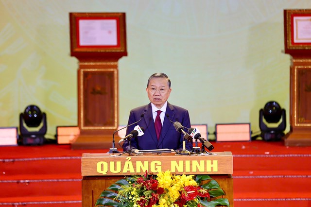 Tổng B&iacute; thư, Chủ tịch nước T&ocirc; L&acirc;m ph&aacute;t biểu tại Lễ c&ocirc;ng bố Nghị quyết của Quốc hội về th&agrave;nh lập th&agrave;nh phố Quảng Ninh.