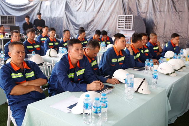 Phú Sơn Auto Logistics: Tổ chức chương trình đào tạo lái xe, tập huấn phòng cháy chữa cháy - Ảnh 6